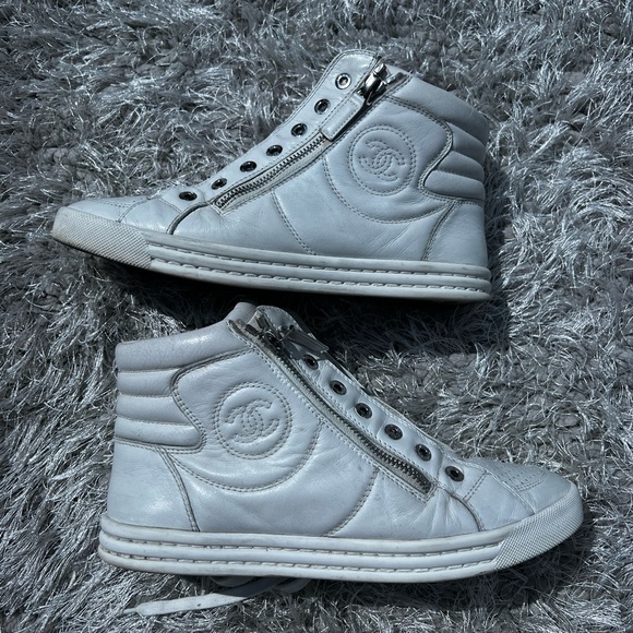 CHANEL ANKLE SNEAKERS - Picture 1 of 10